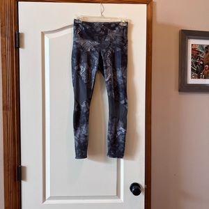 Women’s under armor heat gear leggings